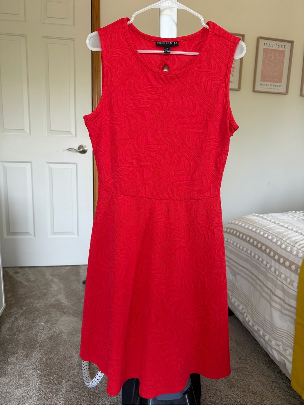 madison leigh Red Sleeveless Textured Midi Dress